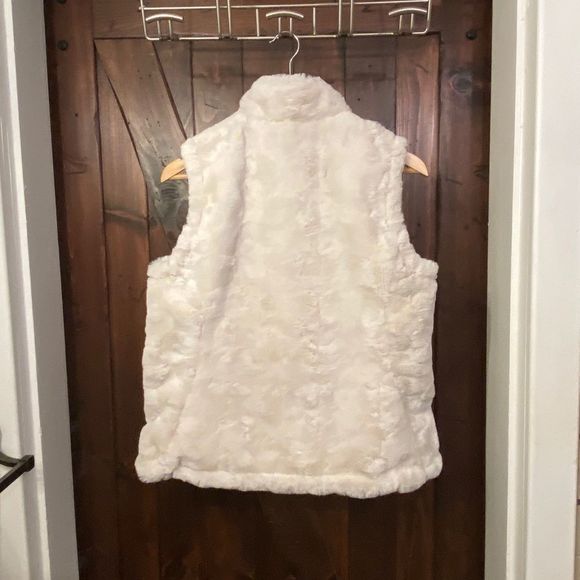 Reversible ivory faux fur vest - Picture 4 of 5
